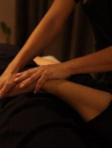 stretching-massage-dubai-eurospa-2-qgfpnc0davr5qarrru1183i6pfbid1h4mvze03i4k2